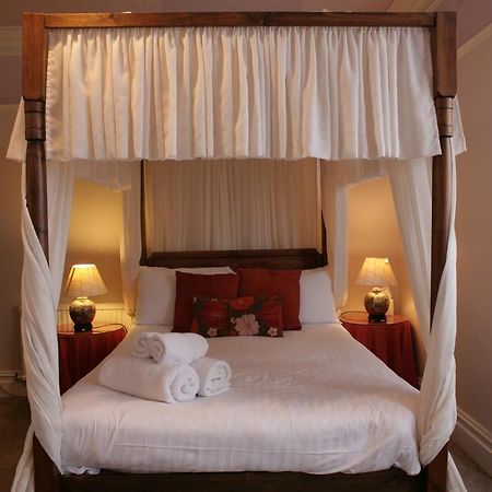Hamilton Court Hotel Честер Екстер'єр фото