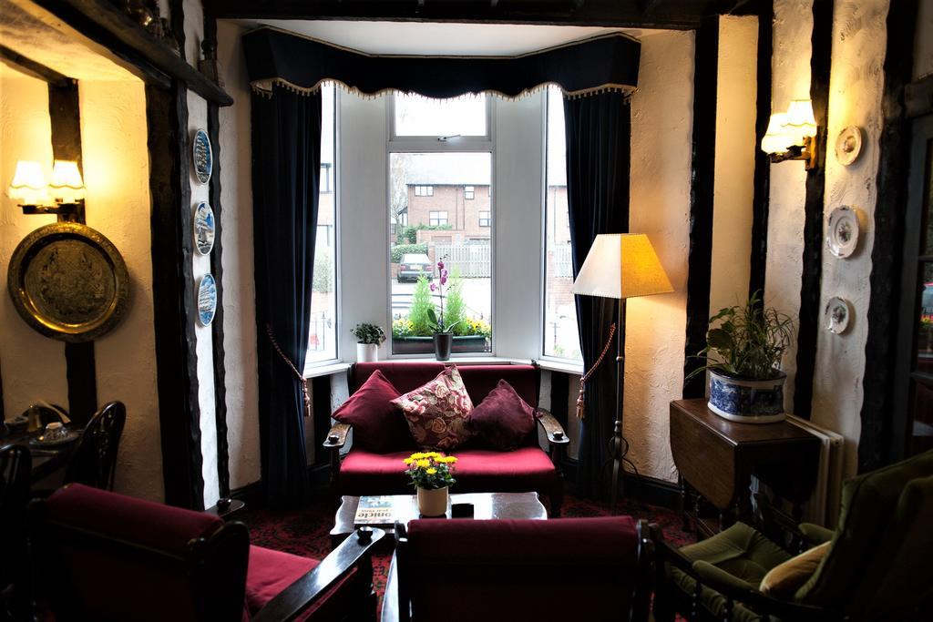 Hamilton Court Hotel Честер Екстер'єр фото