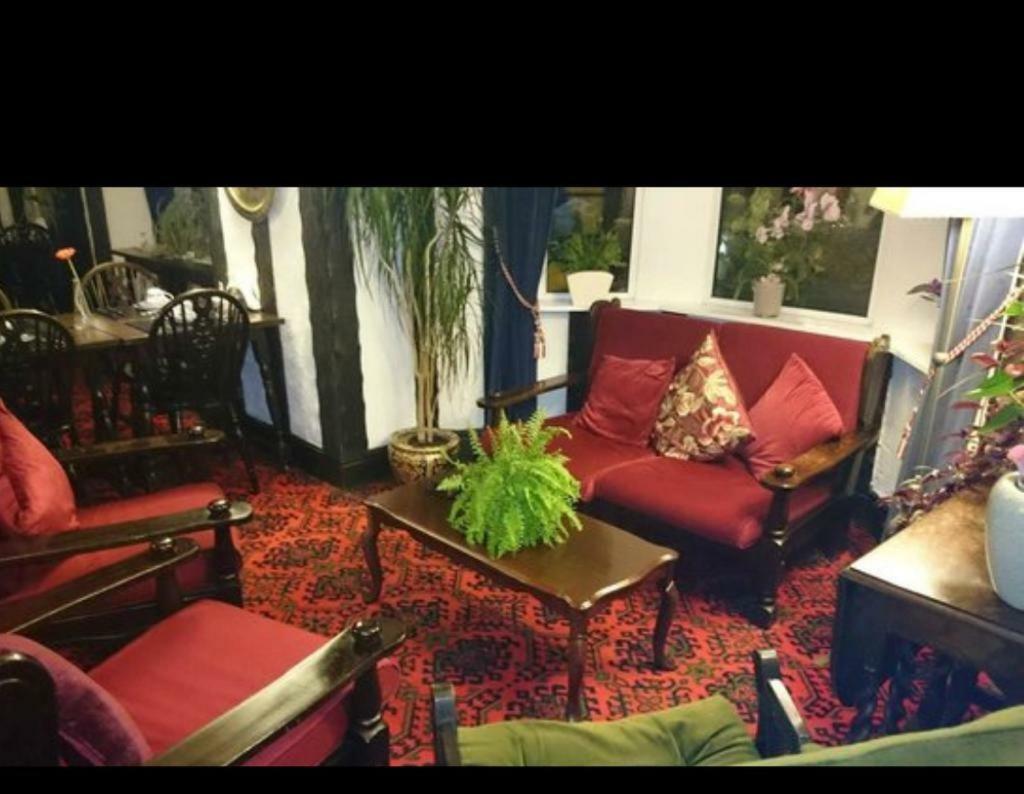 Hamilton Court Hotel Честер Екстер'єр фото